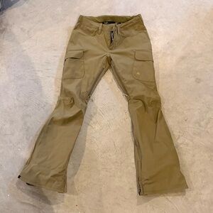 Burton Women’s size S boarding Pants. Worn once. Perfect condition